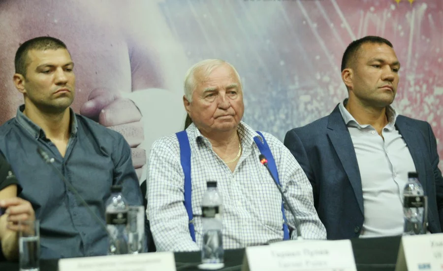 Ули Вегнер ще помага на Кубрат Пулев срещу Махмуд Чар