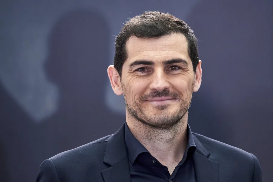 Икер Касияс вече трепери за рекорда си