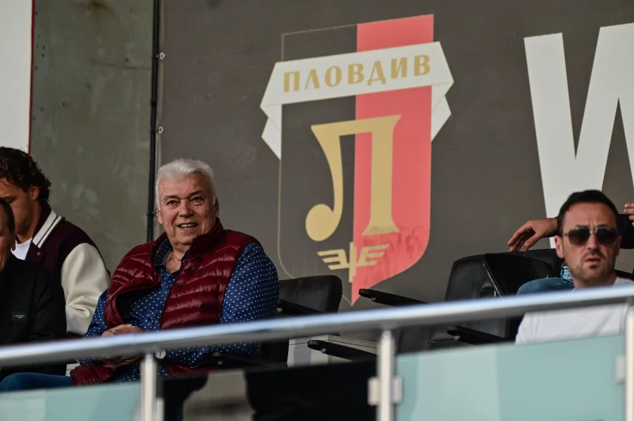 Христо Бонев обвини съдиите, че подкрепят на Лудогорец