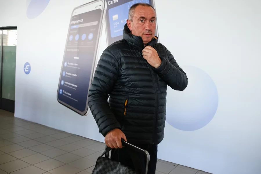 Стоилов вече би местния лидер и остава само с успехи