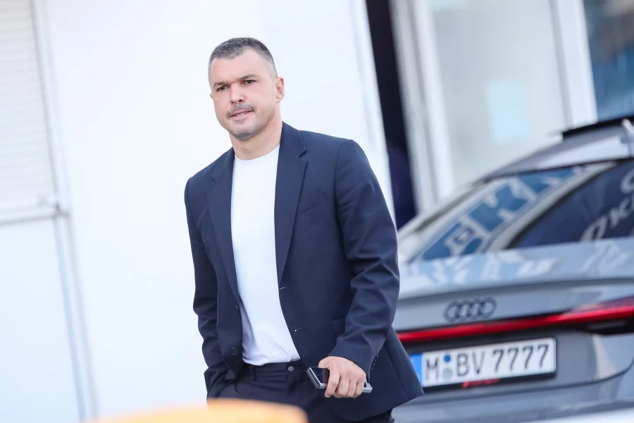 Валери Божинов откровен за приятелствата си