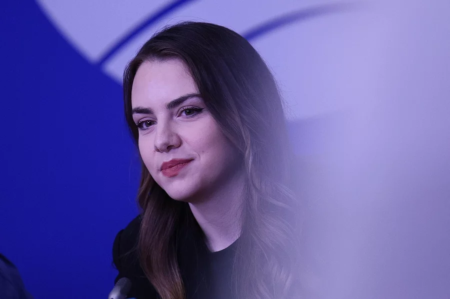 Нургюл Салимова с три от три на европейското по блиц