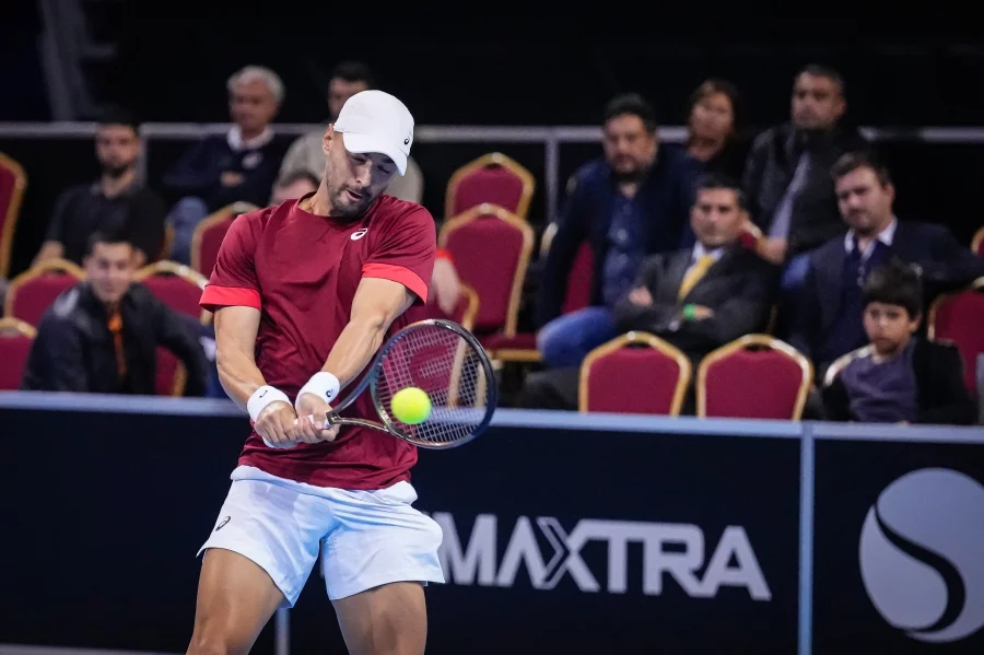 Кузманов започва след часове участието си на Australian Open
