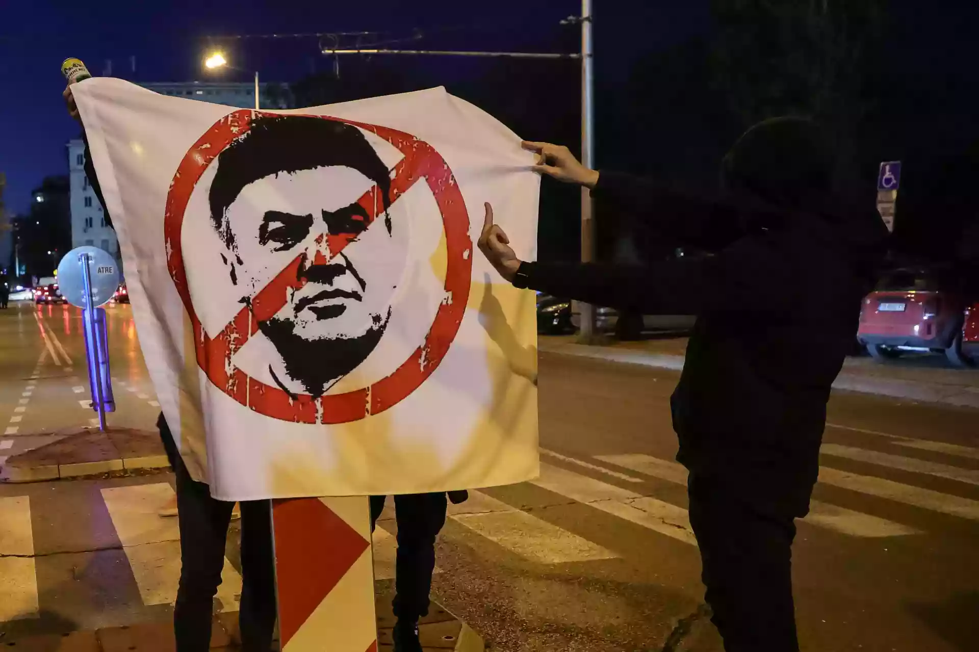 Протестът започна спокойно - в последствие прерасна в истински ужас Протестът започна спокойно - в последствие прерасна в истински ужас