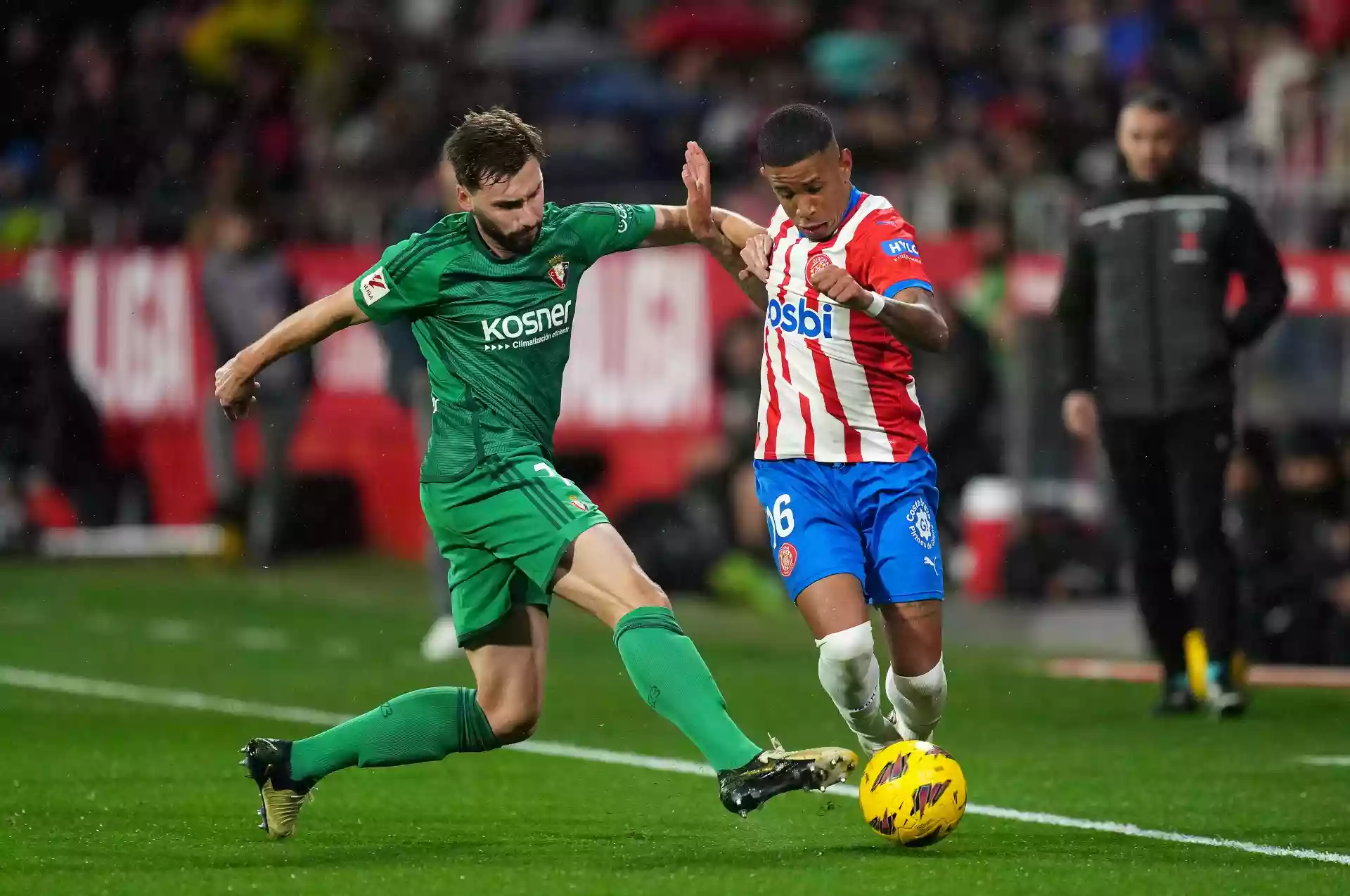 Жирона победи Осасуна с 2:0