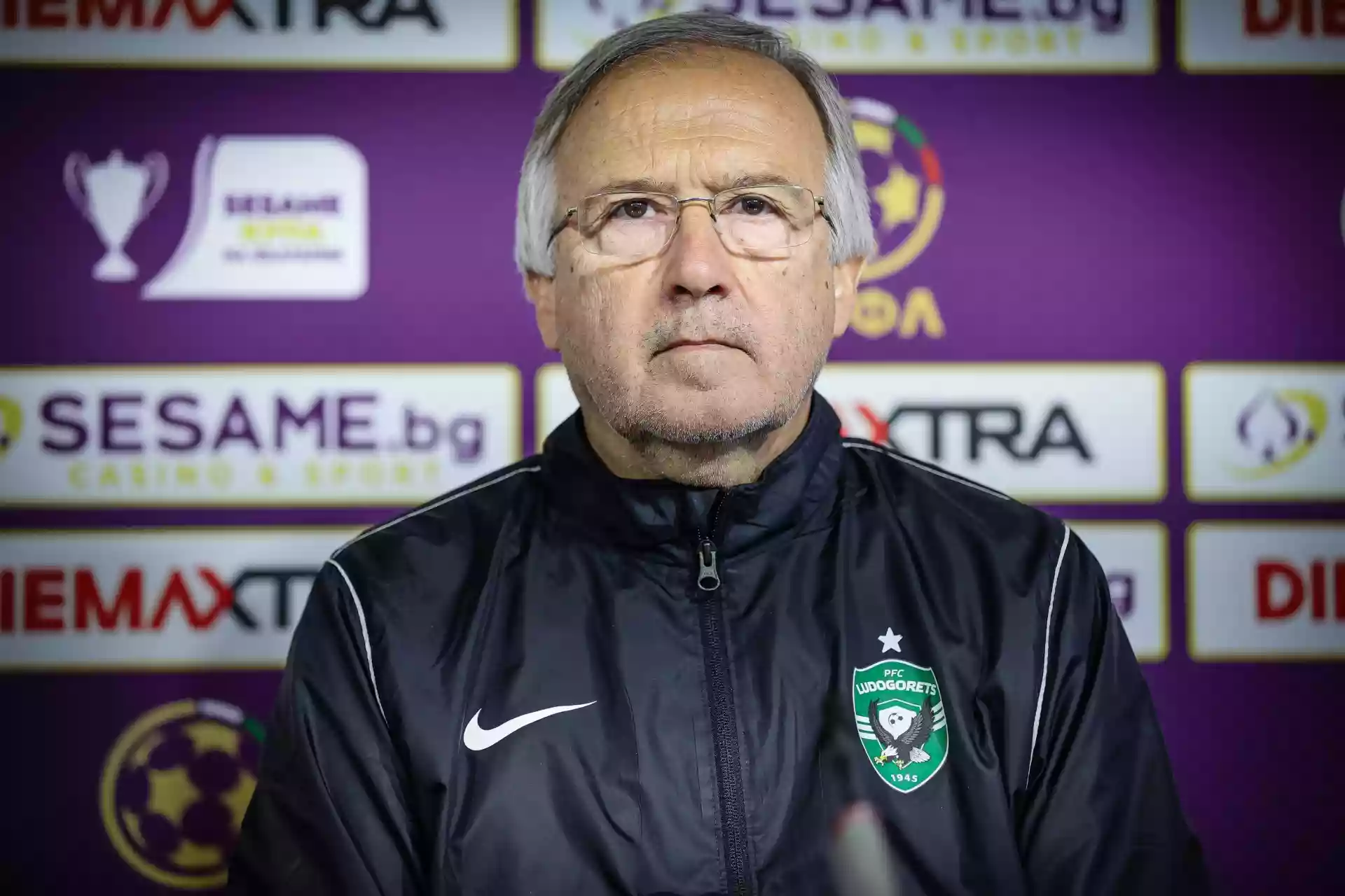Генчев засега не застрашава поста на Дерменджиев