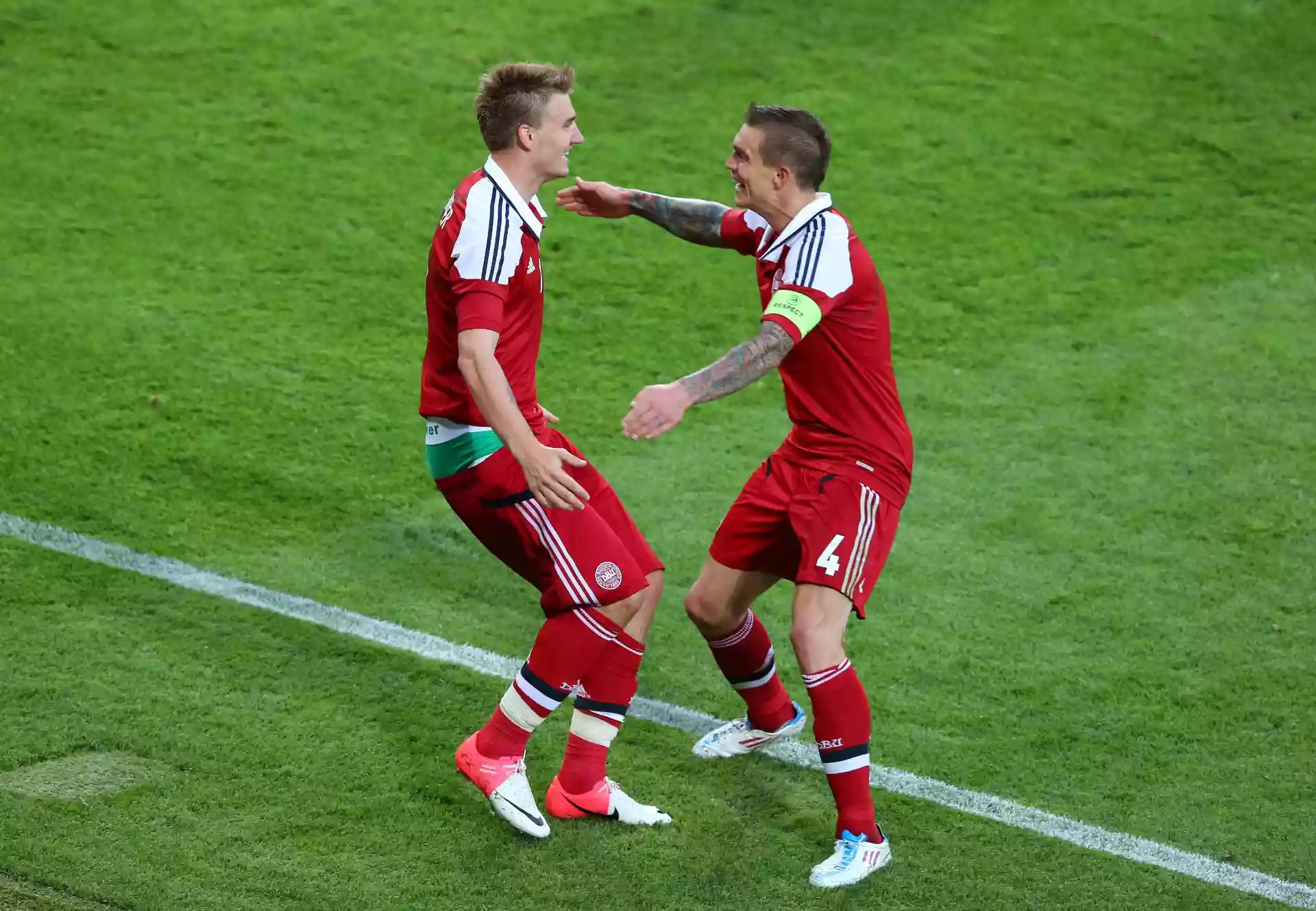 Нелегална реклама през 2012 коства на Бендтнер 80 бона в евро Нелегална реклама през 2012 коства на Бендтнер 80 бона в евро