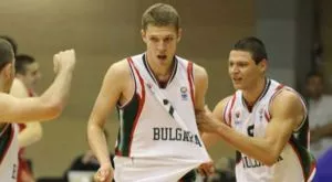 Първо в Sportline.bg: Везенков отива в Хюстън Рокетс