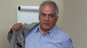 Данчо Лазарова преживя пореден опит за преврат, остава президент