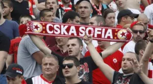 "Сектор Г": Зализаният комплексар трепери от нас