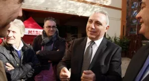 Камата вдига тостове със зетя