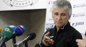 Иван Колев остава треньор на Славия