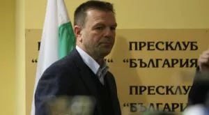 Стойчо Младенов няма да се връща в ЦСКА