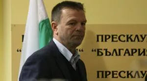 Стойчо Младенов: Всяка неделя паля свещ за ЦСКА