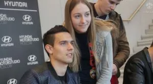 Олигарх целува Жоро Миланов по устата за добър ден
