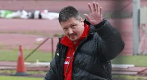 На "Армията" разиграват Любо Пенев? 