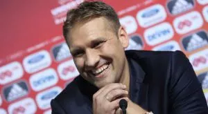 СНИМКА: Стенли към синовете на свои приятели: Я да си лягате!