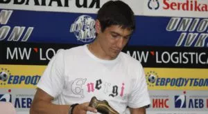 Балдовалиев: Ще питам Камбуров как се вкарва на "Левски"