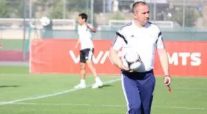 Мъри остава още две години в Казахстнан