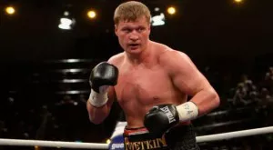 Александър Поветкин с брутален нокаут срещу Дейвид Прайс (ВИДЕО 18+)