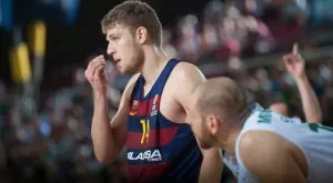 Везенков подпечата успех на Барселона в Евролигата