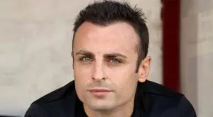 "France Football" препоръча Бербатов на френските клубове