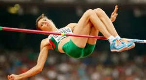 {{ otherArticle[0].article.title }}