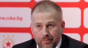 Йорданеску праща двама титуляри трайно на пейката