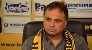 Заради треньори като Жадното България няма да се върне на голям форум?