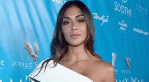 Никол към участник в X Factor: Искам да те мажа с мед (ВИДЕО)
