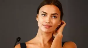 Ирина Шейк съвсем е преодоляла Кристиано Роналдо