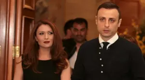Бербатов се забърка в изненадващ скандал: Дразни служителка на Тотнъм заради безплатна храна?