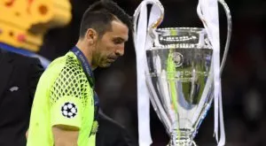 Само един по-възрастен от Буфон играч е излизал във финал на ШЛ