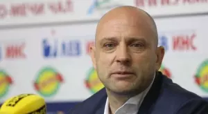 Тити Папазов: Лошо изиграна пиеса от възможно най-лошите актьори
