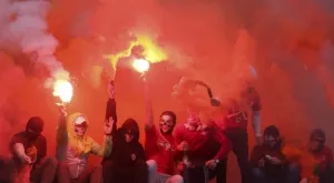 Феноменално! Изпадащ във Втора Бундеслига гостува в Берлин заедно с 35 000 фенове (ВИДЕО)