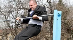 Как да се превъртаме като Радев с 2 лв. годишно на дете от Държавата?