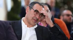 Сари взима играч на Наполи и уругвайски национал в Челси