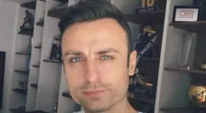{{ otherArticle[0].article.title }}