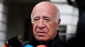 Легенди на Левски се разграничиха от "фалшивата новина" за държавен кредит