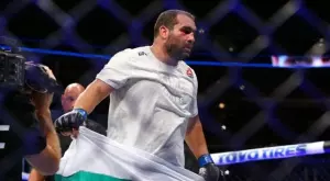 Багата се завърна с победа в UFC след 2-годишно отсъствие