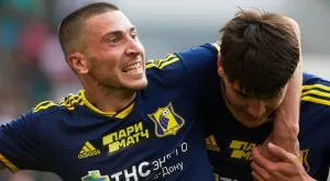 Съотборник на Ивелин Попов изуми футболния свят с двойното си изчистване от гол линията(ВИДЕО)