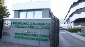 2019/10/18/0355409001571402620