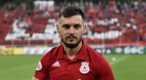 Близък до Малинов: Той иска да играе за Рейнджърс и Джерард