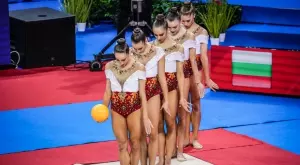Гордост! Ансамбълът ни спечели златото във финала с 5 топки на Европейското по художествена гимнастика