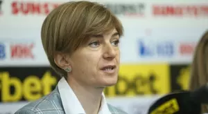 Синът на Екатерина Дафовска - Мартин Проданов, подобри почти 40-годишен национален рекорд на България
