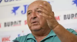 Роден футболен агент осъди Венци Стефанов за уронване на престижа