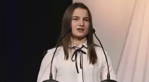 {{ otherArticle[0].article.title }}
