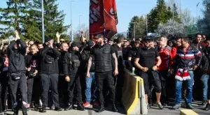 Въпреки бойкота: Фенове на ЦСКА с мащабно шествие преди дербито с Левски (ВИДЕО)