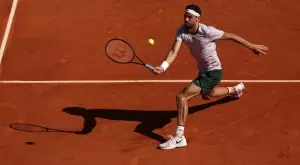 {{ otherArticle[0].article.title }}