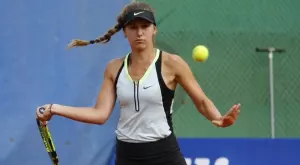 Гергана Топалова с мощен старт в Санта Марина